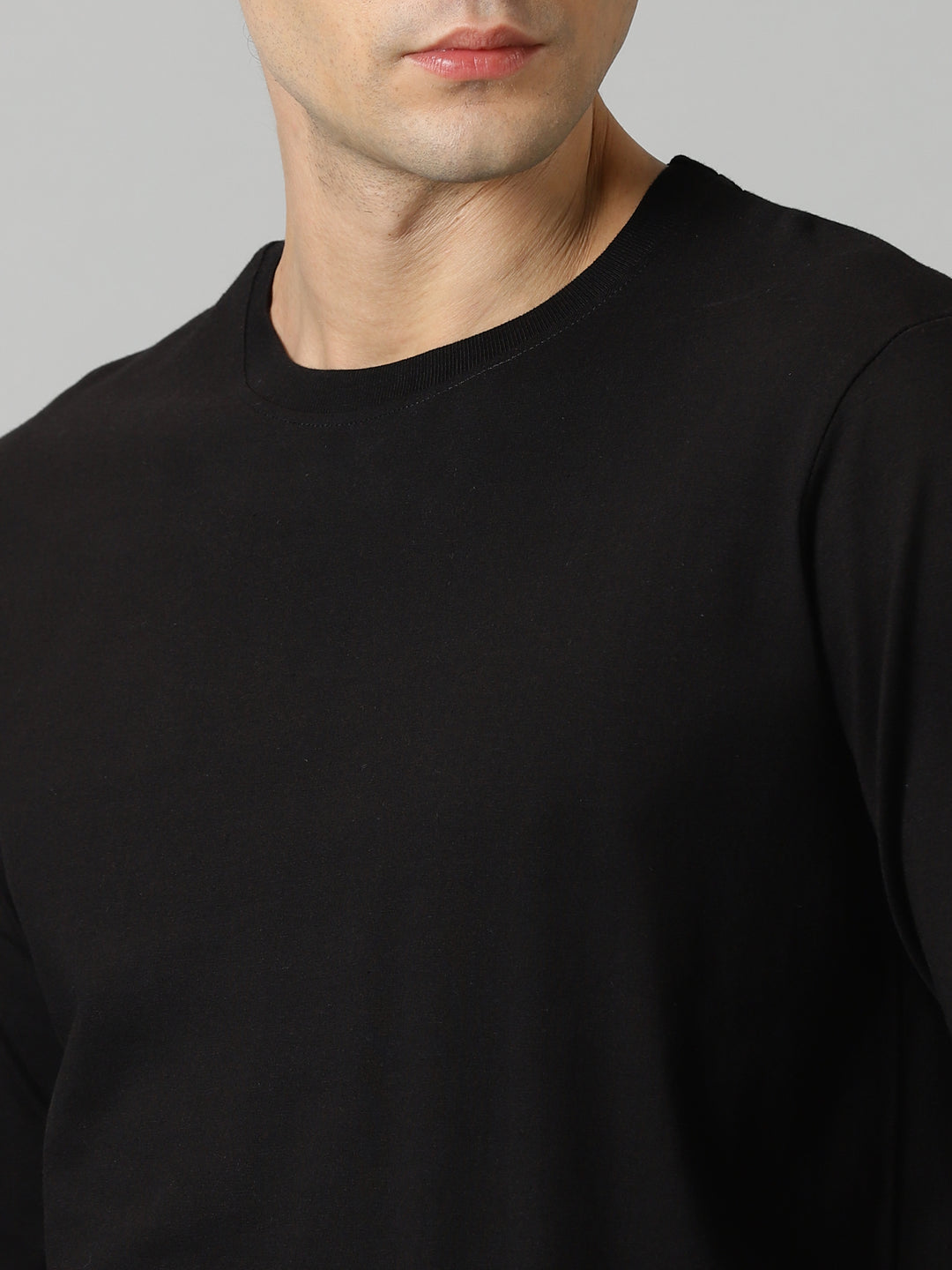 men's black crewneck full sleeve