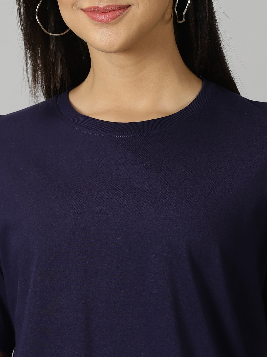 women's maroon  navy blue solid crewneck